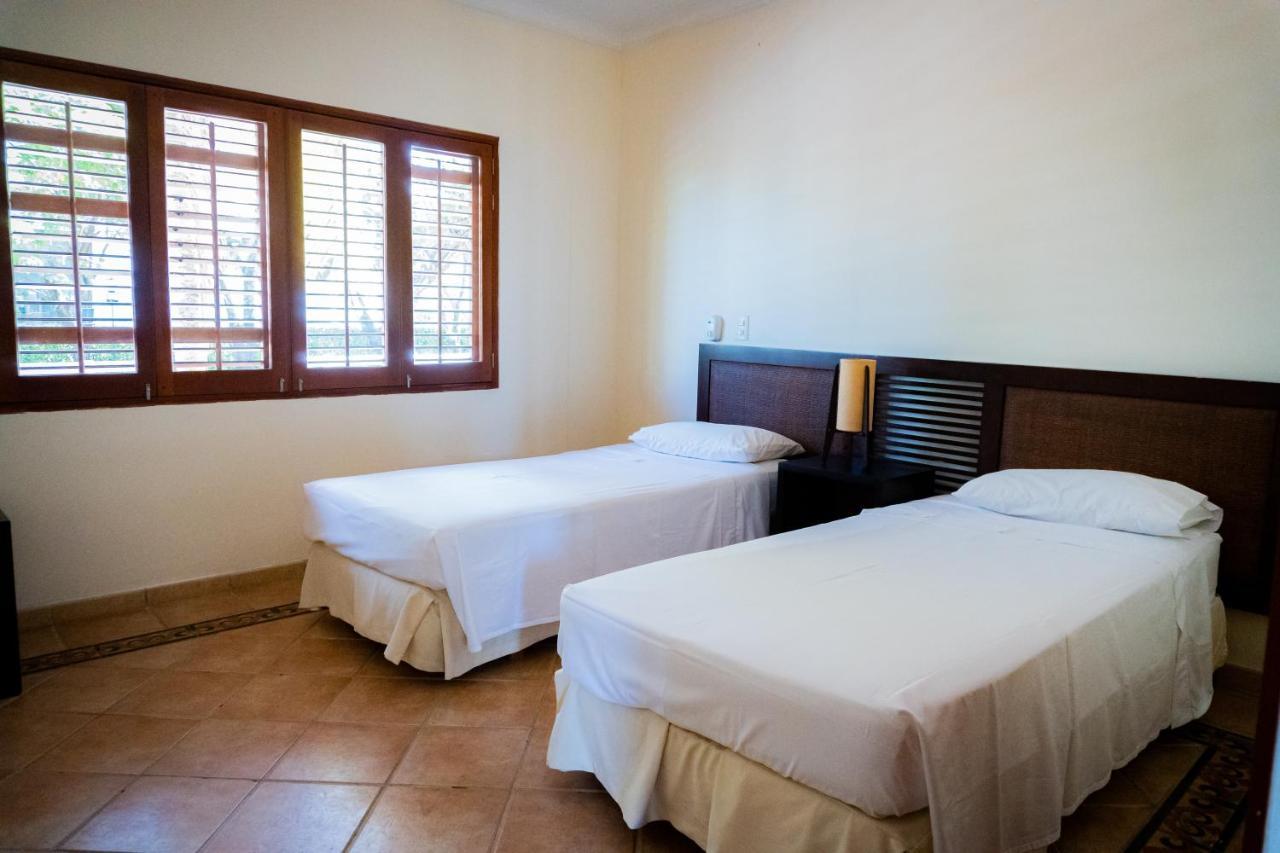 Hotel Penon Suites 吉拉尔多特 外观 照片