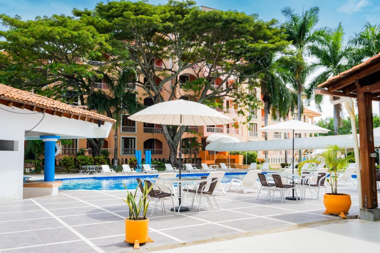 Hotel Penon Suites 吉拉尔多特 外观 照片