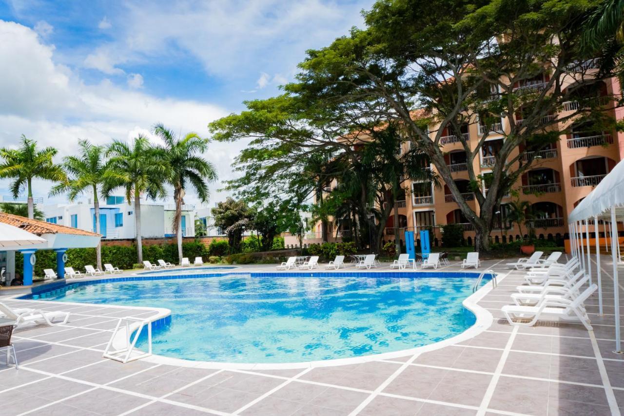 Hotel Penon Suites 吉拉尔多特 外观 照片