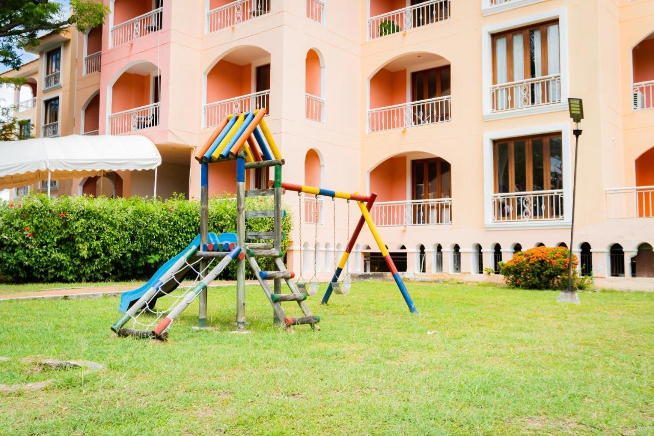 Hotel Penon Suites 吉拉尔多特 外观 照片