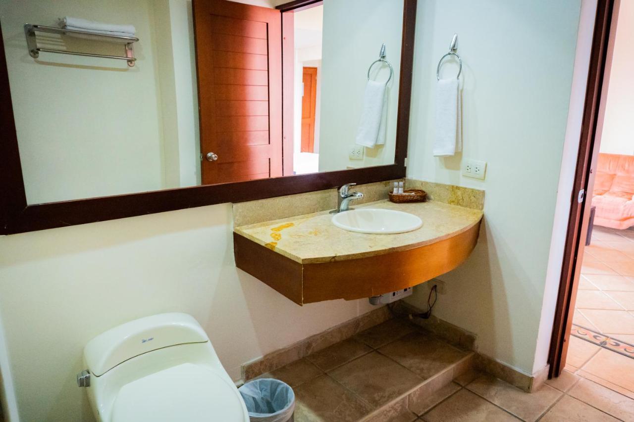 Hotel Penon Suites 吉拉尔多特 外观 照片