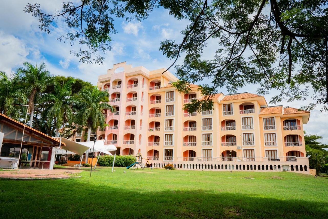 Hotel Penon Suites 吉拉尔多特 外观 照片