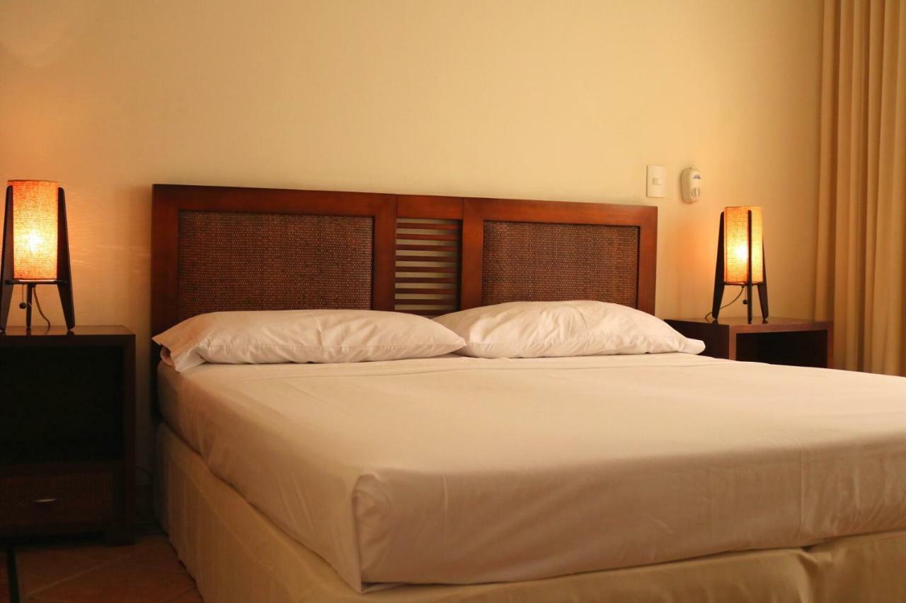 Hotel Penon Suites 吉拉尔多特 外观 照片