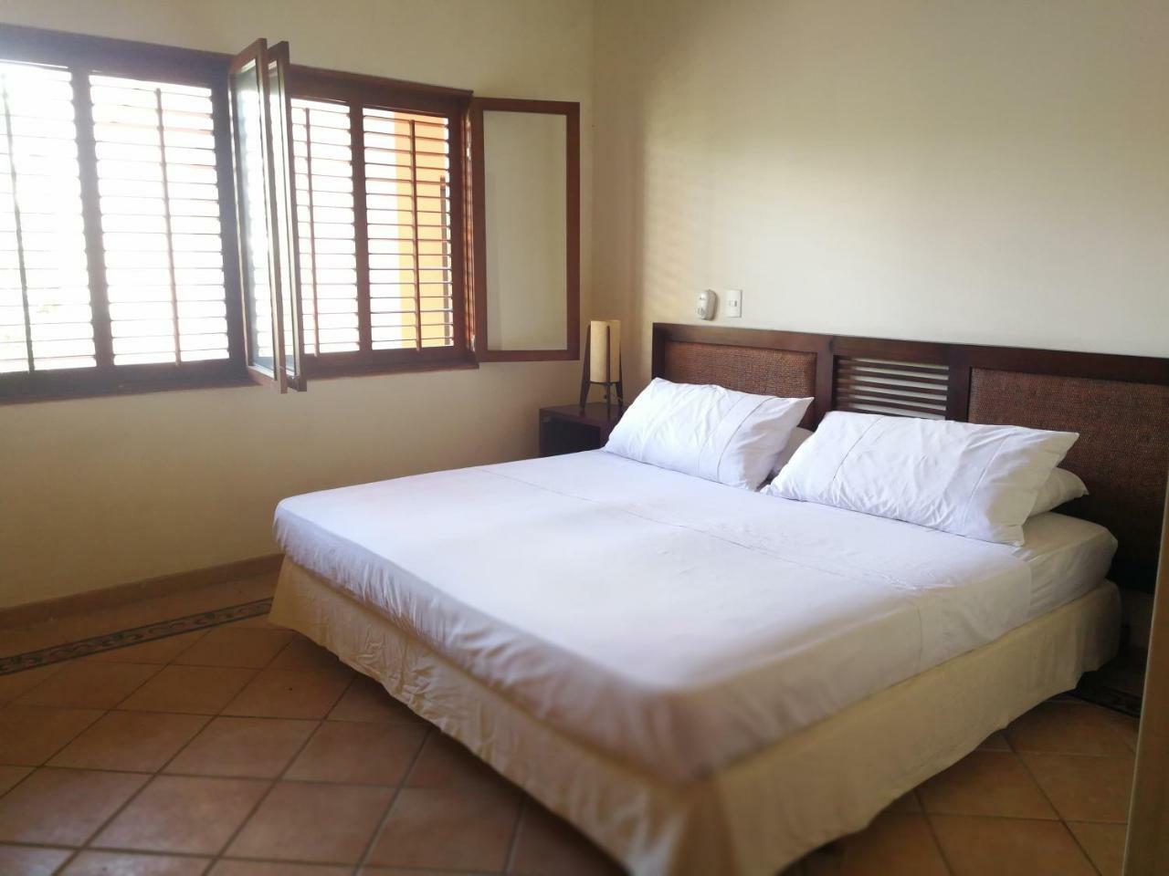 Hotel Penon Suites 吉拉尔多特 外观 照片